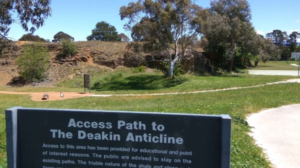 Deakin Anticline Park Canberra